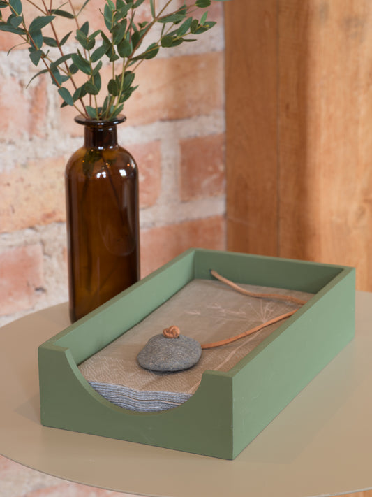 Stilrent servettställ med sten för dukning inomhus och utomhus