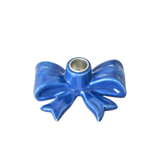 Rosettformad ljusstake i bått – en elegant och dekorativ ljushållare för kronljus, perfekt för att skapa en mysig stämning i hemmet.