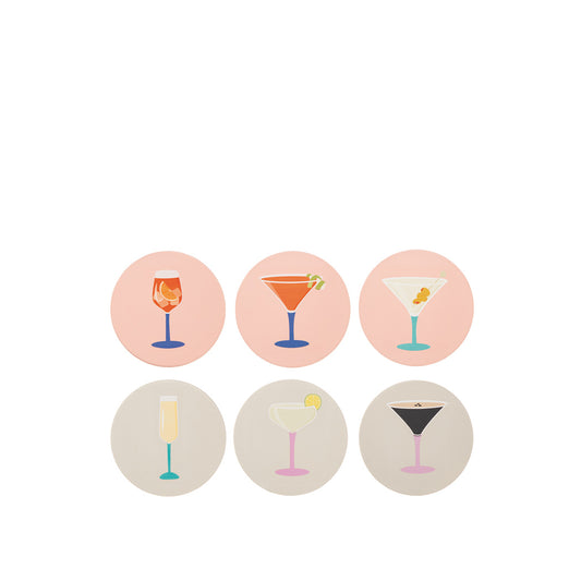 Glasunderlägg i 6-pack, tre i sandfärg och tre i rosa, liggande på vit bakgrund.