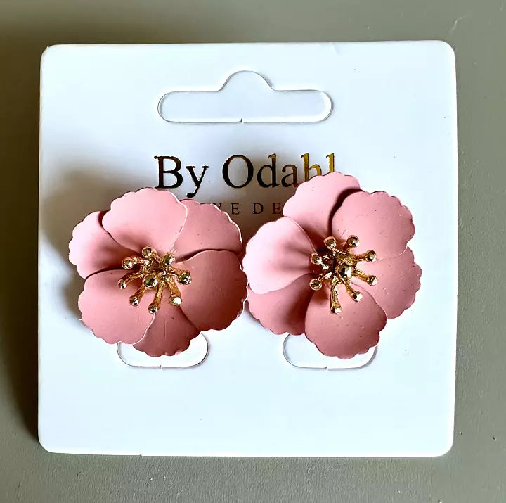 Färgglada blomörhängen