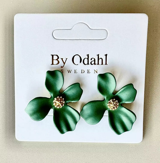 Färgglada blomörhängen