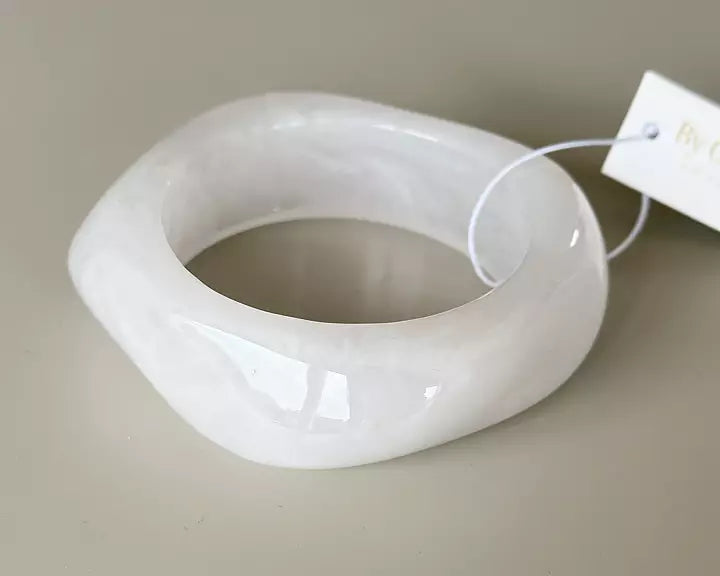 Färgglada plastarmband