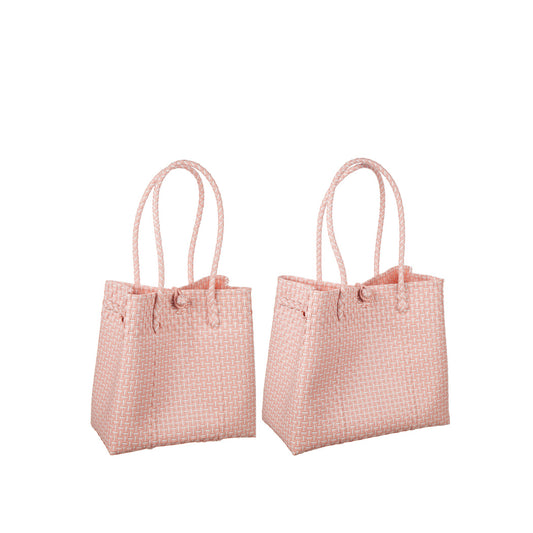 Flätad väska i rosa – rymlig och perfekt för shopping & strand