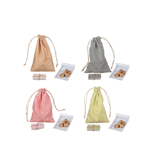 Yatzy och Domino i tygpåse – finns i svart, rosa, brun och grön, 13 x 20 cm