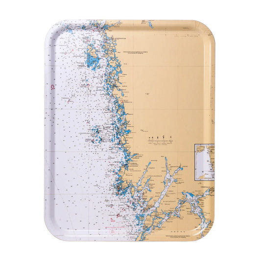 Mellan bricka med sjökort från Norra Bohuslän, 33x43 cm